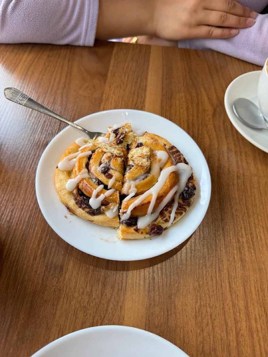 Iced cinnamon bun